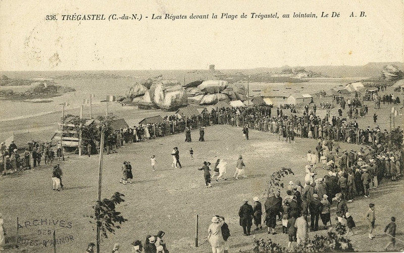 Carte postale ancienne Trégastel - Régates à Trégastel