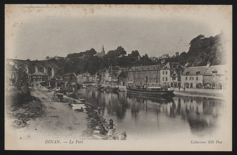 Carte postale ancienne Dinan - Port au Mené