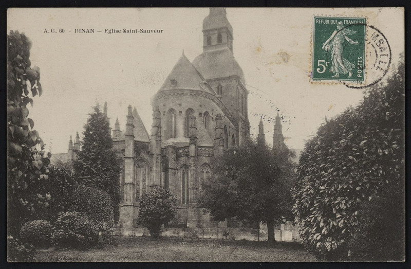 Carte postale ancienne Dinan - Eglise Saint-Sauveur à Dinan
