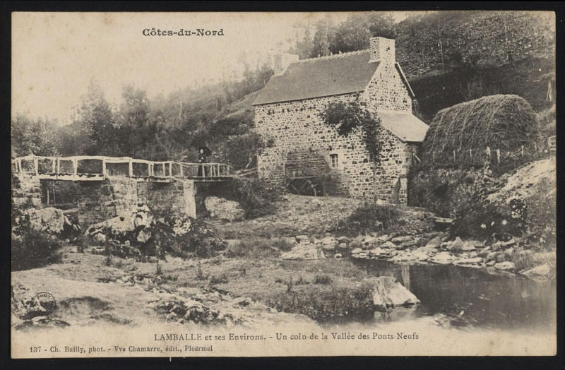 Carte postale ancienne Hillion - Vallée des Ponts-Neufs à Hillion