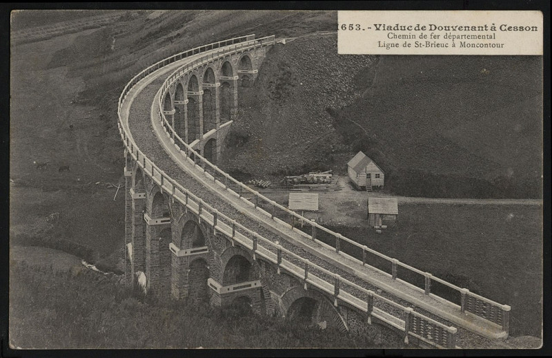 Carte postale ancienne Langueux - Viaduc de Douvenant à Cesson à Langueux