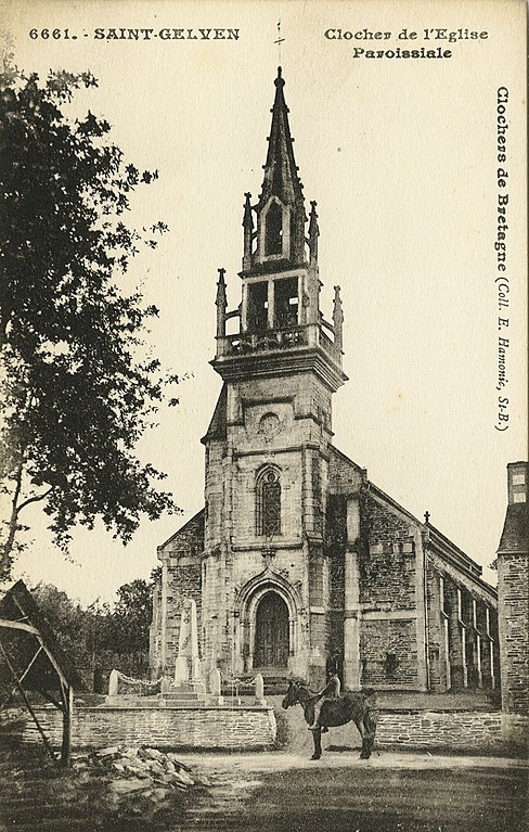 Carte postale ancienne Saint-Gelven - Clocher de l'église paroissiale à Bon Repos sur Blavet