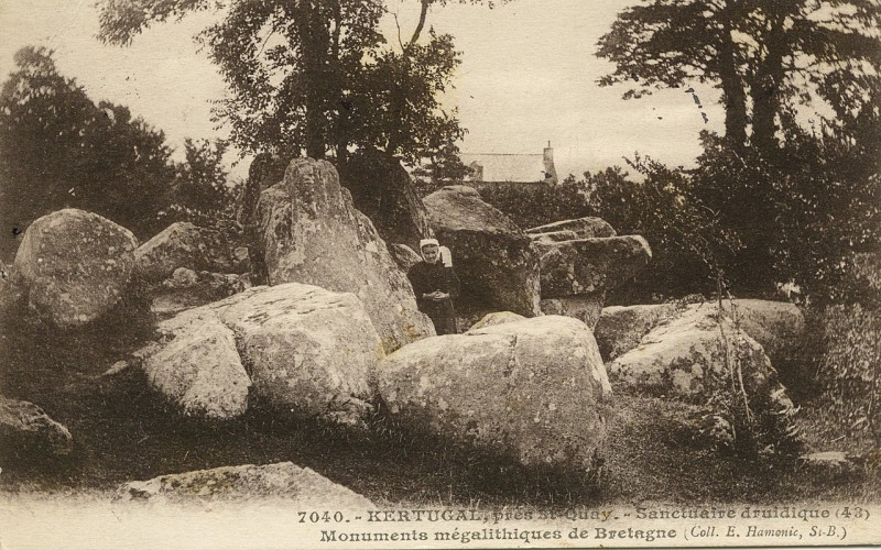 Carte postale ancienne Saint-Quay-Portrieux - Kertugal sanctuaire druidique à Saint-Quay-Portrieux