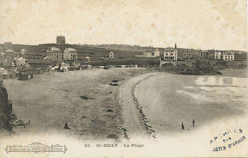 Carte postale ancienne Saint-Quay-Portrieux - Plage à Saint-Quay-Portrieux