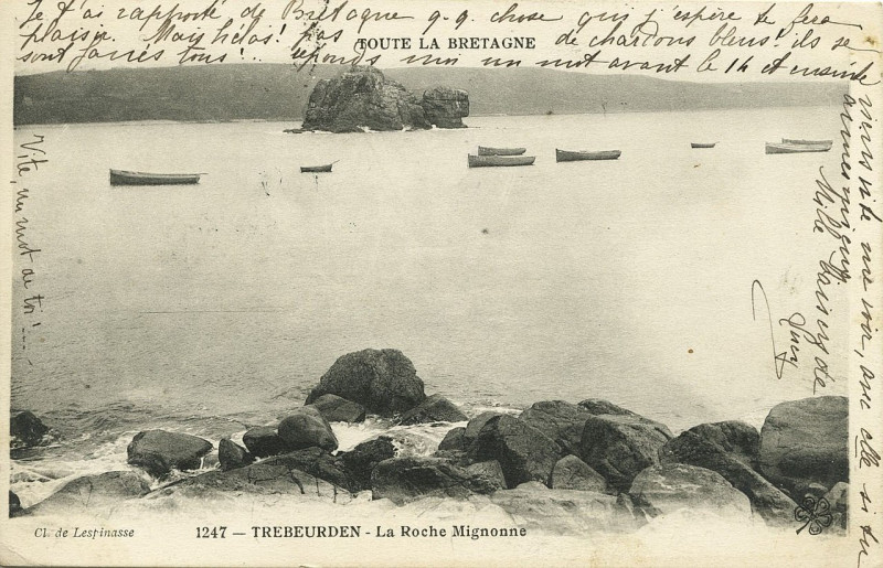 Carte postale ancienne Trébeurden - Roche mignonne à Trébeurden