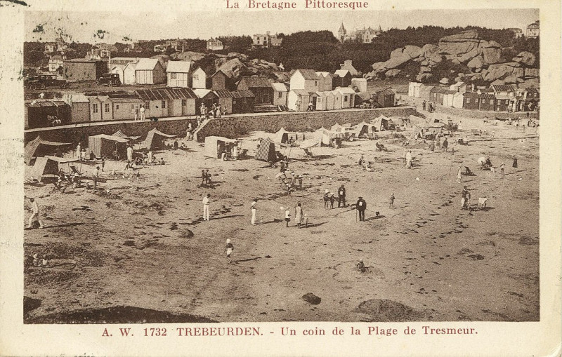 Carte postale ancienne Trébeurden - Un coin de la plage de Tresmeur à Trébeurden