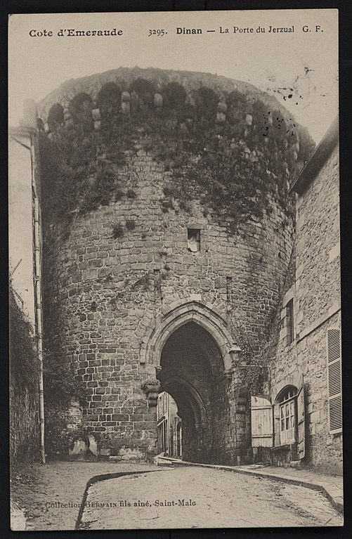 Carte postale ancienne Dinan - Porte du Jerzual à Dinan