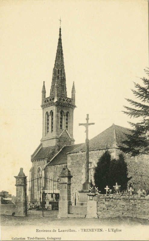 Carte postale ancienne Tréméven - Eglise à Tréméven