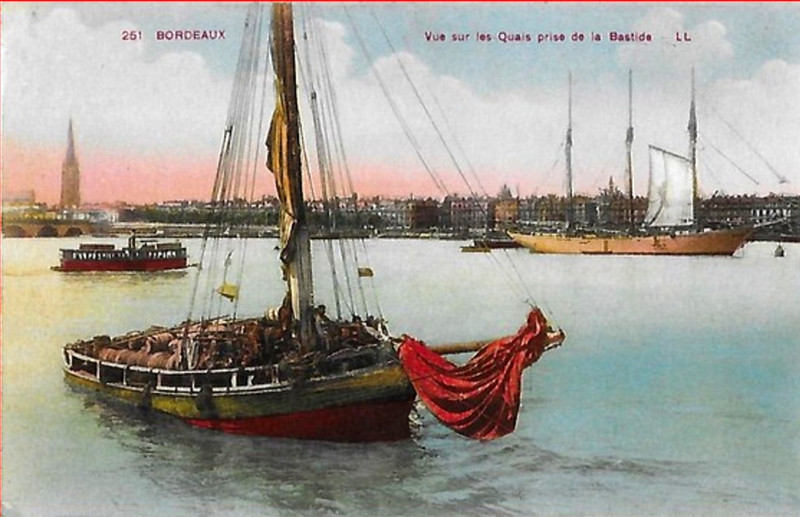 Carte postale ancienne Bordeaux - vue prise de la Bastide (L.L.) à Bordeaux