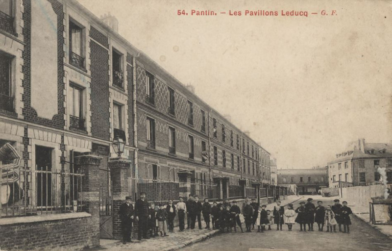 Carte postale ancienne Pantin.Les pavillons Leducq