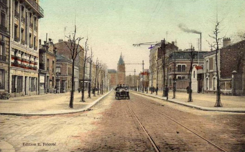 Carte postale ancienne Saint-Denis.Boulevard de Chateaudun.Editions Fricote