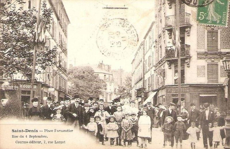 Carte postale ancienne Saint-Denis.Place Parmentier.Rue du 4 Septembre