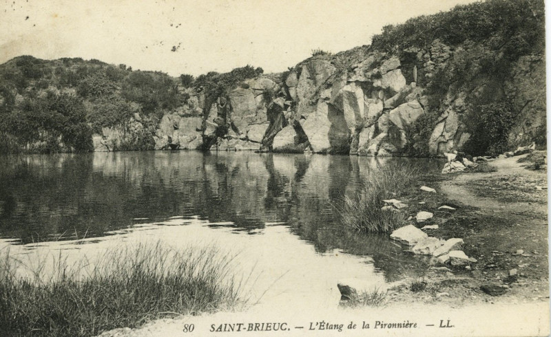 Carte postale ancienne Plédran - Etang de la Pironnière à Plédran