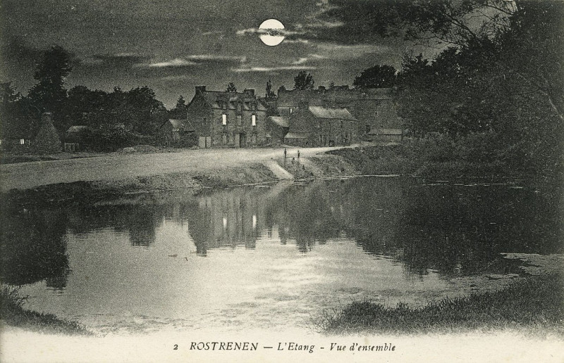 Carte postale ancienne Rostrenen - Etang vue d'ensemble à Rostrenen
