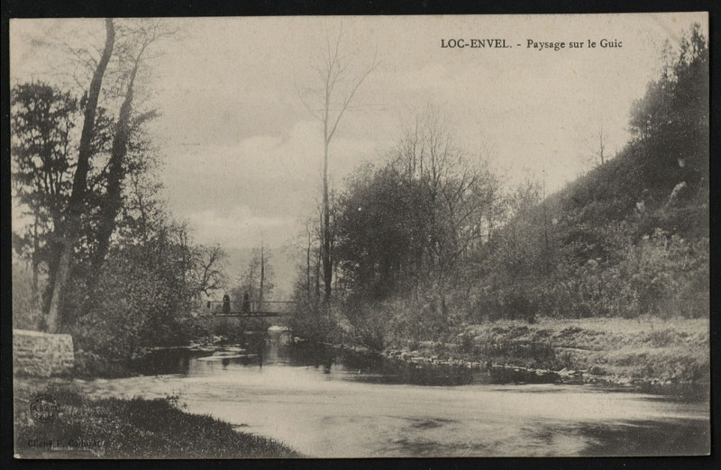 Carte postale ancienne Loc-Envel - Paysage sur le Guic à Belle-Isle-en-Terre