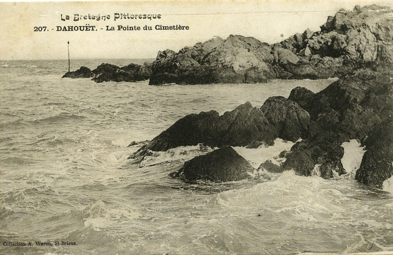 Carte postale ancienne Pléneuf-Val-André - Dahouët pointe du Cimetière à Pléneuf-Val-André