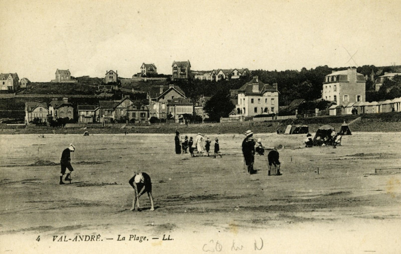 Carte postale ancienne Pléneuf-Val-André - Plage du Val-André à Pléneuf-Val-André