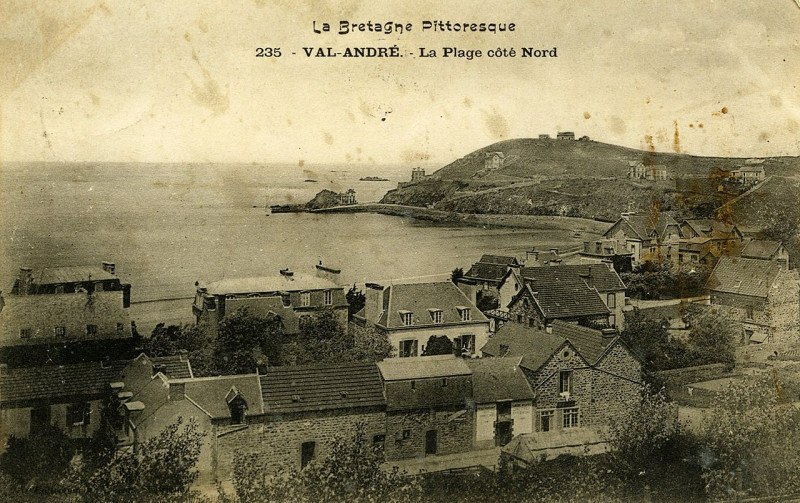 Carte postale ancienne Pléneuf-Val-André - Plage du Val-André côté nord à Pléneuf-Val-André