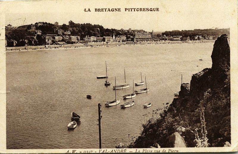 Carte postale ancienne Pléneuf-Val-André - Plage du Val-André vue de Piégu à Pléneuf-Val-André