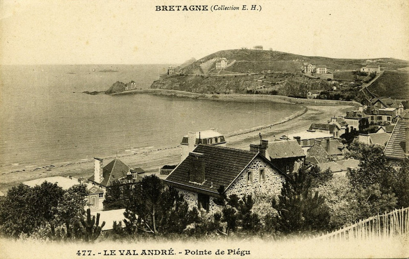 Carte postale ancienne Pléneuf-Val-André - Pointe de Piégu à Pléneuf-Val-André
