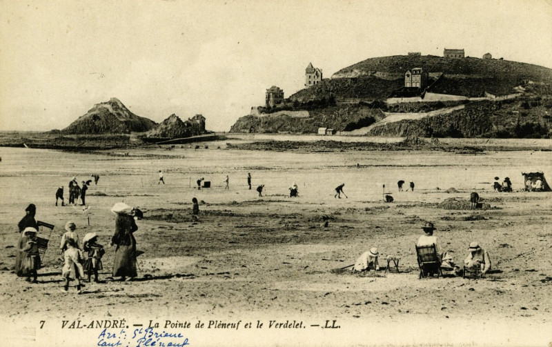 Carte postale ancienne Pléneuf-Val-André - Pointe de Pléneuf et le Verdelet à Pléneuf-Val-André