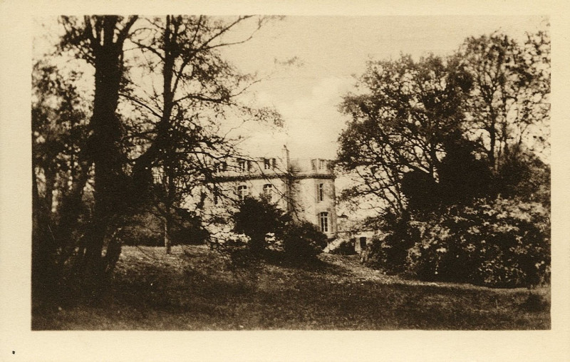 Carte postale ancienne Pléneuf-Val-André - Villa Berneuf à Pléneuf-Val-André