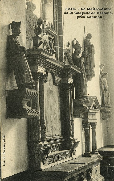 Carte postale ancienne Ploubezre - Chapelle de Kerfons Saint-Sébastien à Ploubezre