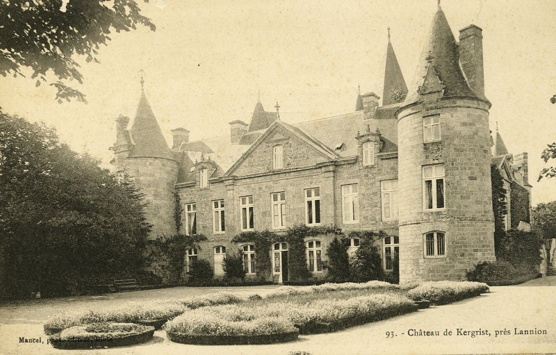 Carte postale ancienne Ploubezre - Vallée du Guer château de Kergrist à Ploubezre
