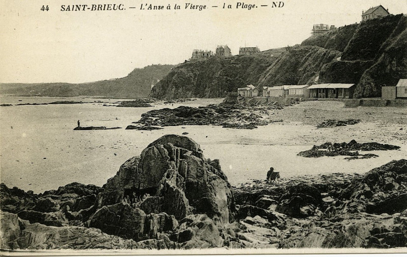 Carte postale ancienne Plérin - Anse à la Vierge - Plage à Plérin