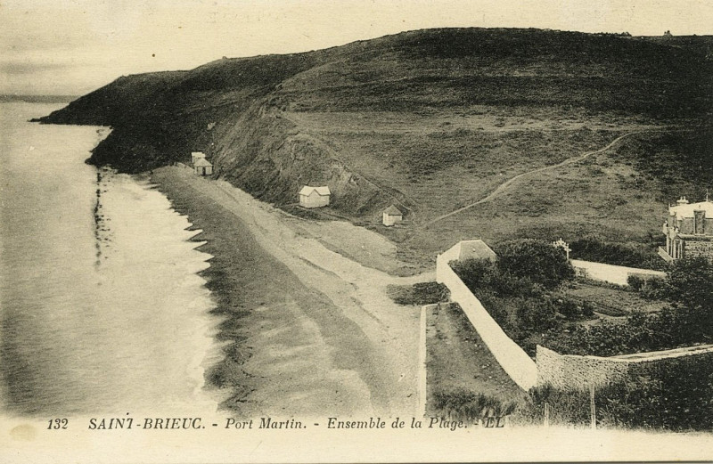 Carte postale ancienne Plérin - Port-Martin ensemble de la plage à Plérin