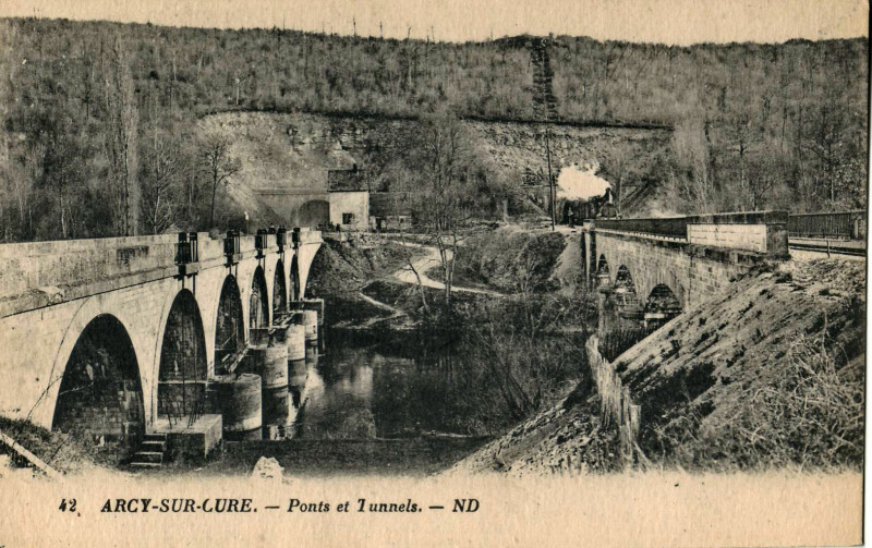 Carte postale ancienne Nd 42 - Arcy-Sur-Cure - Ponts et Tunnels à Saint-Moré