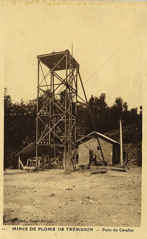 Carte postale ancienne Puits du Cavalier à Trémuson
