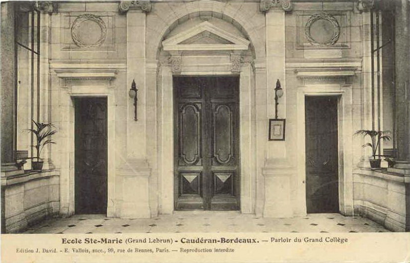 Carte postale ancienne Bordeaux-Caudéran, école Ste-Marie, parloir (David & Vallois) à Bordeaux