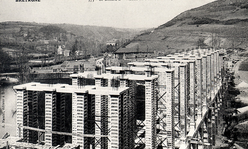 Carte postale ancienne 88 C, Viaduc de Souzain en construction