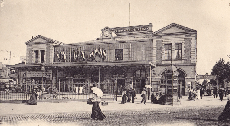 Carte postale ancienne La Gare de Vincennes à Paris 12e