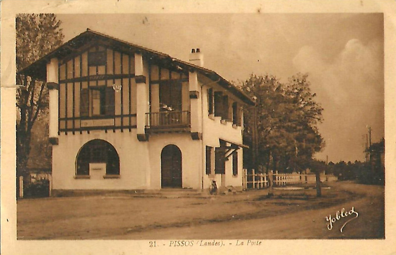 Carte postale ancienne Pissos (Landes) - La Poste 1a