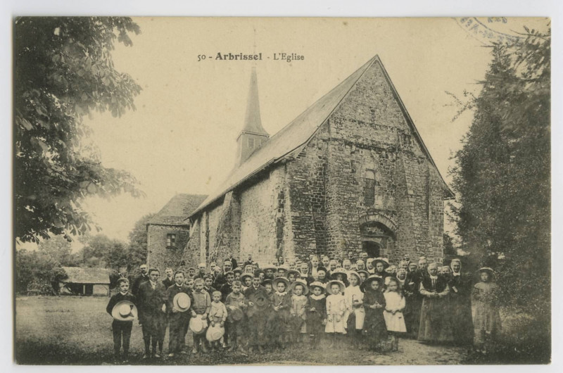 Carte postale ancienne 50. Arbrissel. L'église.