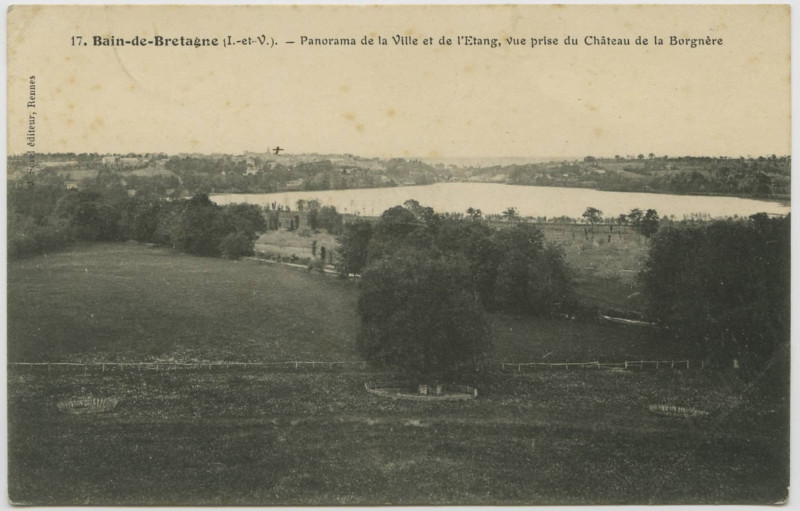 Carte postale ancienne 17. Bain-de-Bretagne (I.-et-V.). Panorama de la ville et de l'étang, vue prise du château de la Borgnère.