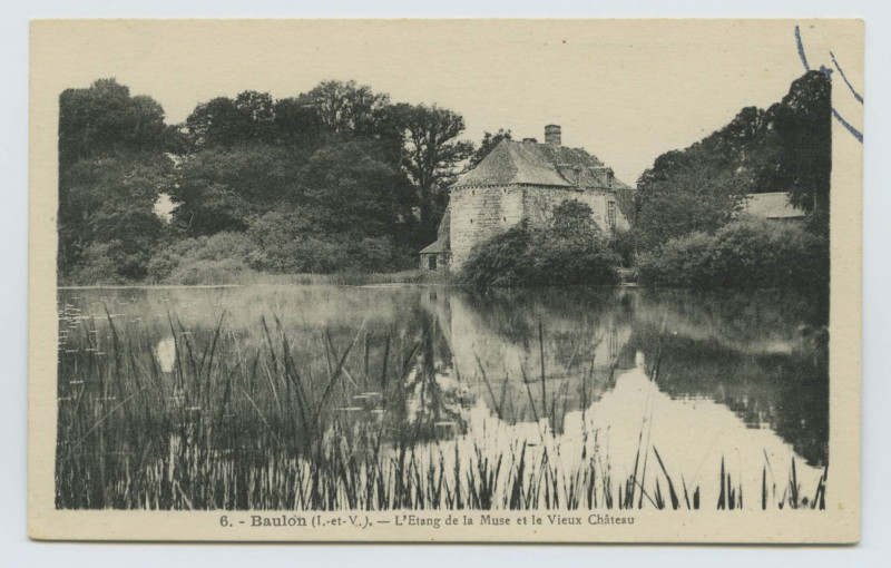 Carte postale ancienne 6. Baulon (I.-et-V.). L'étang de la Musse et le vieux château.