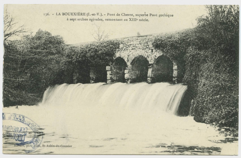 Carte postale ancienne 136. La Bouëxière (I.-et-V.). Pont de Chevré, superbe pont gothique à sept arches ogivales, remontant au XIIIe siècle