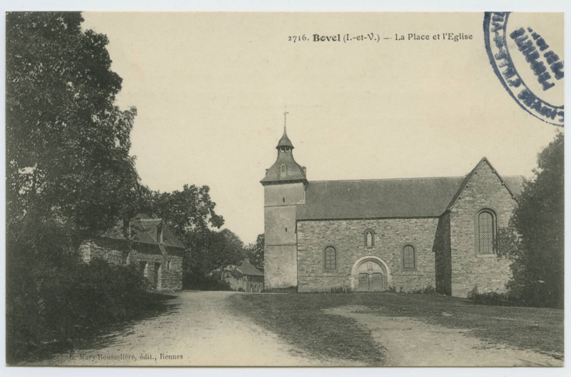 Carte postale ancienne 2716 Bovel (I.-et-V.) - La place et l'église