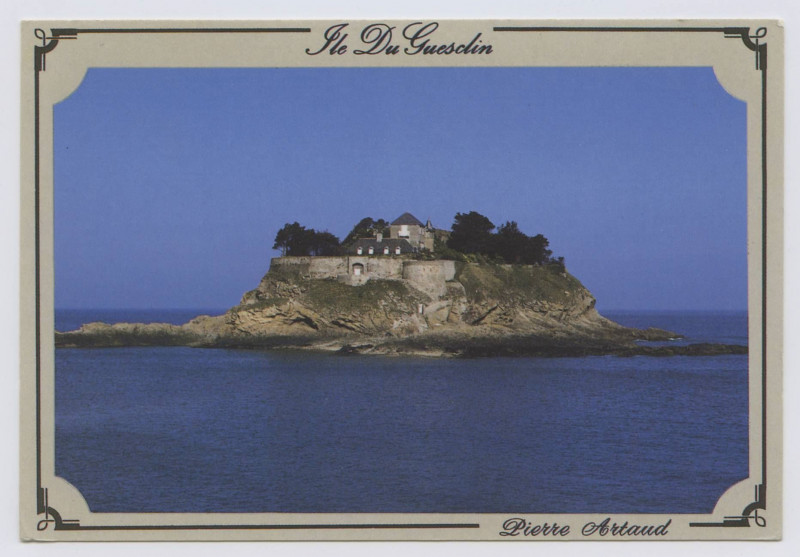 Carte postale ancienne 160/35 - Environs de Cancale (Ille-et-Vilaine)  L'île Du Guesclin et son fort.