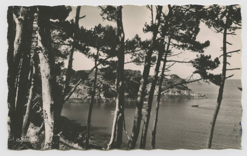 Carte postale ancienne 35.049.82  Cancale (Ille-et-Vilaine). Promenade vers la Pointe du Grouin.