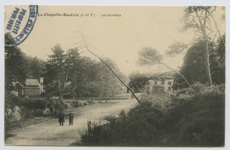 Carte postale ancienne La Chapelle-Bouëxic (I.-et-V ) - Les Arrivées.