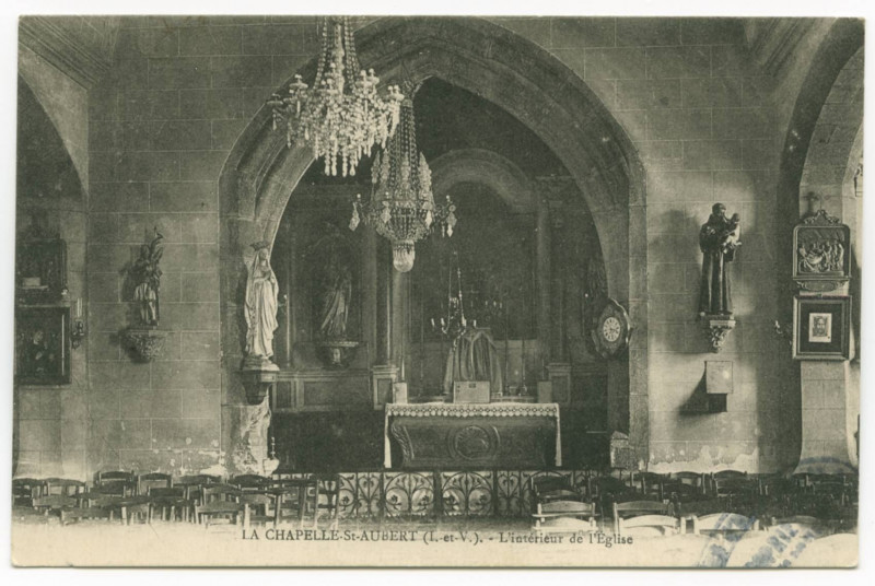 Carte postale ancienne La Chapelle-St-Aubert (I.-et-V.). - L'Intérieur de L'Eglise.