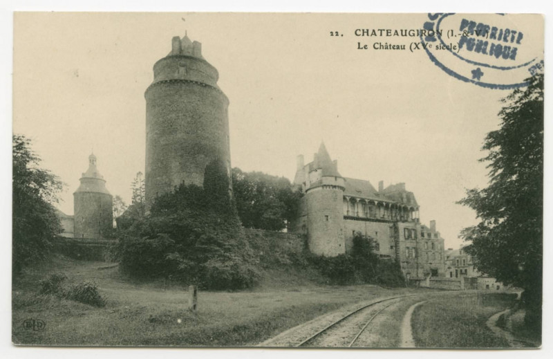Carte postale ancienne 22. Chateaugiron (I.-et-V.) Le Château (XVe siècle).