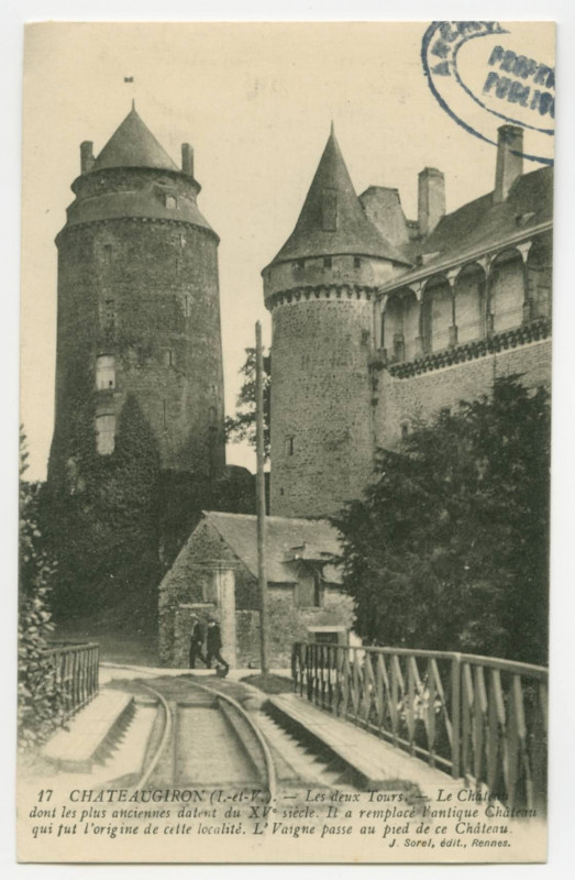 Carte postale ancienne 17 Chateaugiron (I.-et-V.).- Les deux Tours. - Le Château