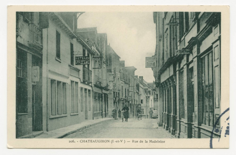 Carte postale ancienne 206. Châteaugiron (I.-et-V.) - Rue de la Madelaine.