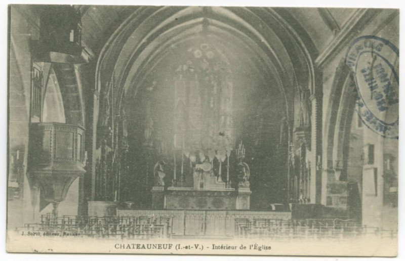 Carte postale ancienne Chateauneuf (I.-et-V.) - Intérieur de l'Eglise.