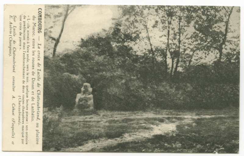 Carte postale ancienne Combourg - La croix de Lucile de Chateaubriand, au placitre du Maroc, entre les routes de Dinan et de Lanhélin.